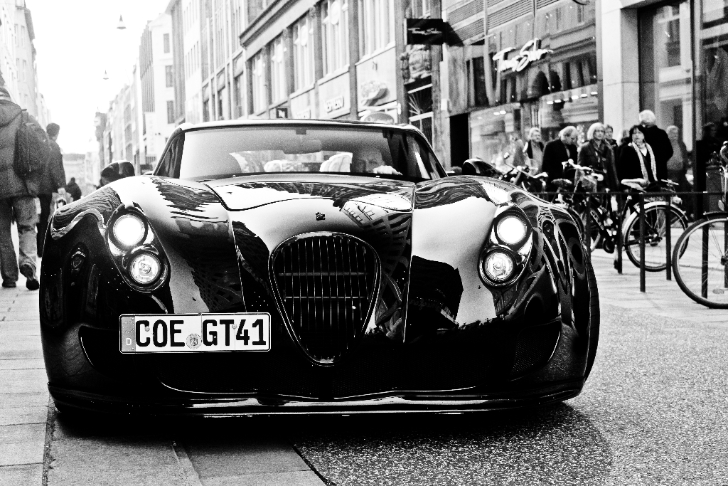 Wiesmann_GT_MF5_2011.jpg